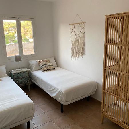 Appartement Bella Paula à Es Pujols Extérieur photo